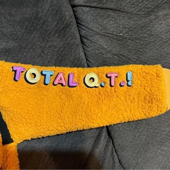 L.O.L. Surprise! Fuzzy Sweater girl medium size, LOL Pullover Knit, Long Sleeve - Picture 5 of 5